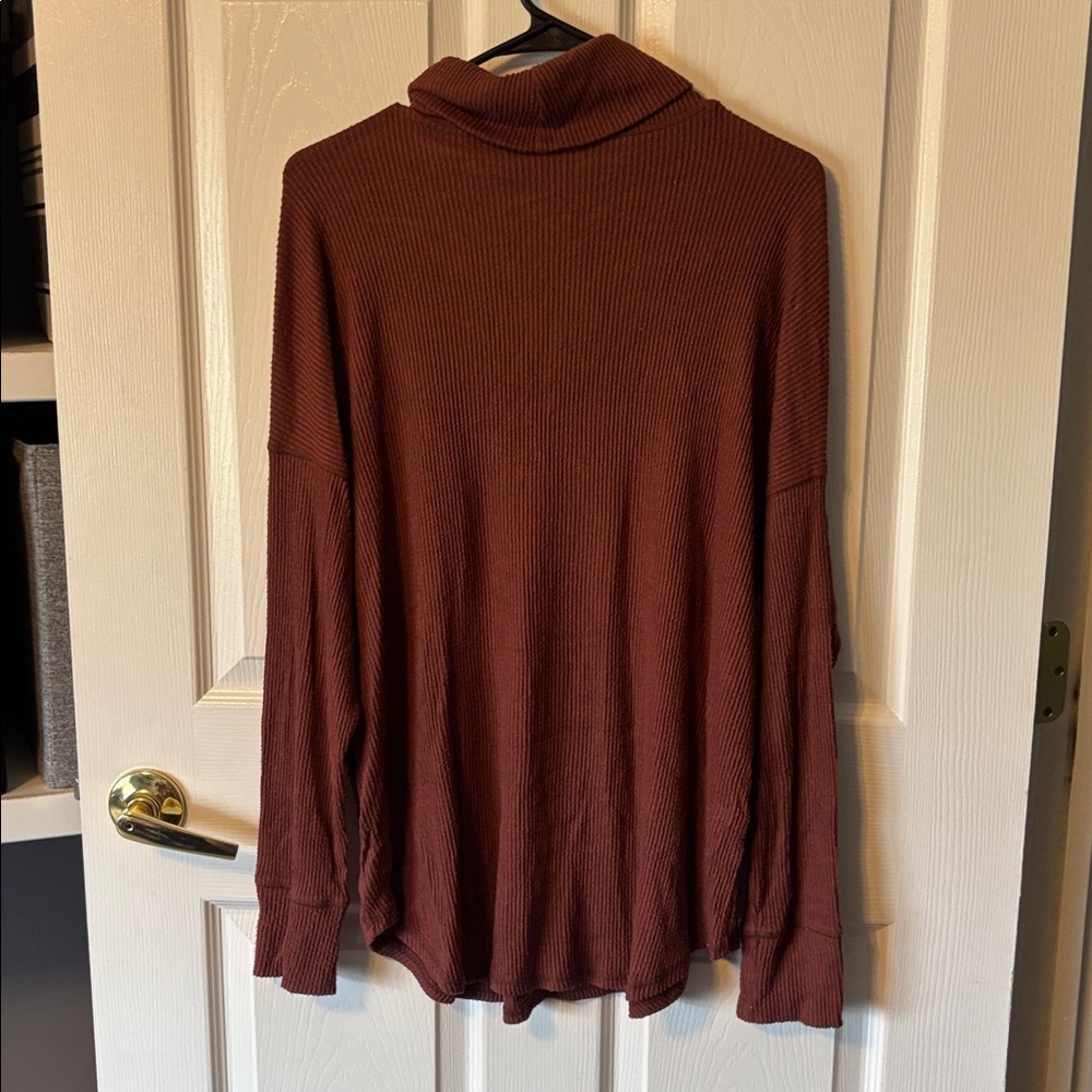 Textured Turtleneck - Picture 6 of 6